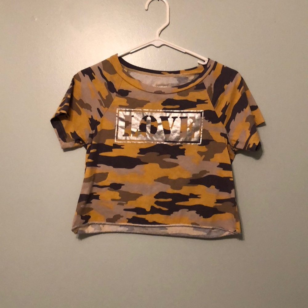 Camouflage love crop top